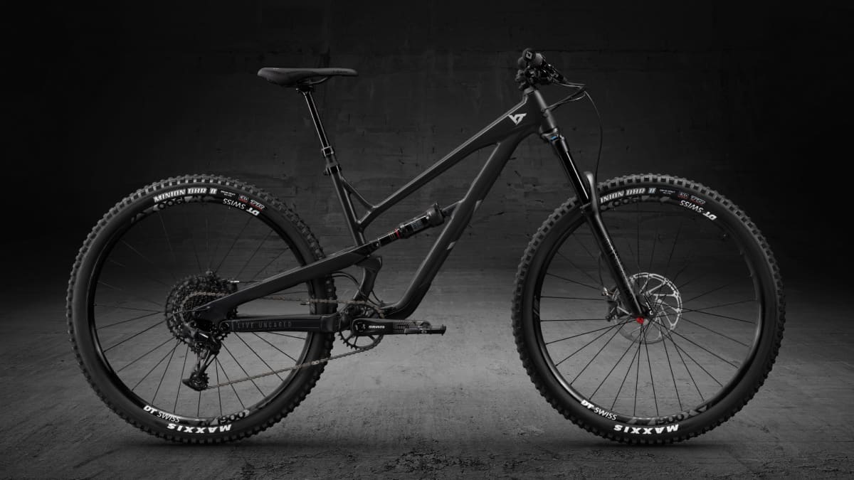 YT Updates the Jeffsy AL Base BikeMag
