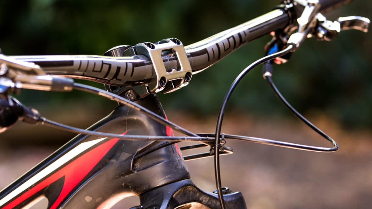 Review Deity T Mo Enduro Handlebar and Cavity Stem BikeMag