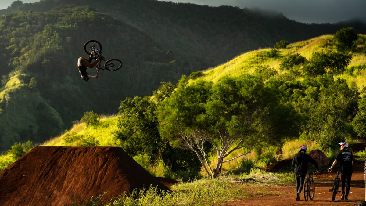 Return to outlet earth mtb