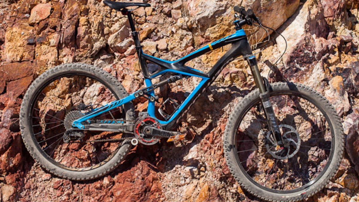 Specialized Enduro Expert Carbon BikeMag