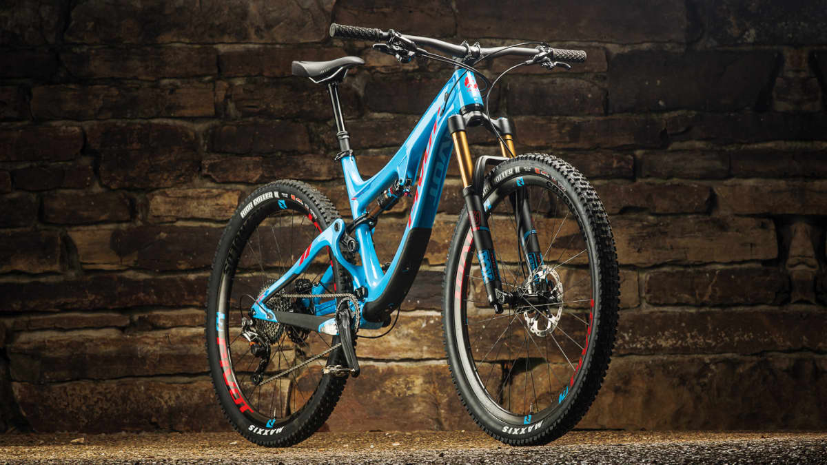 Pivot switchblade 2018 sales