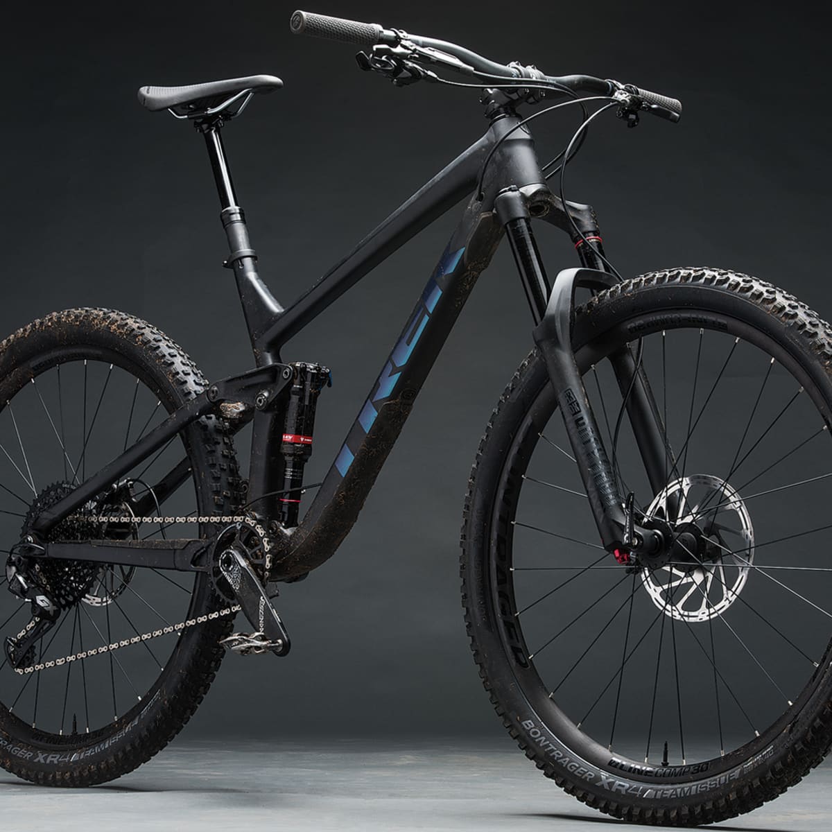 trek slash small