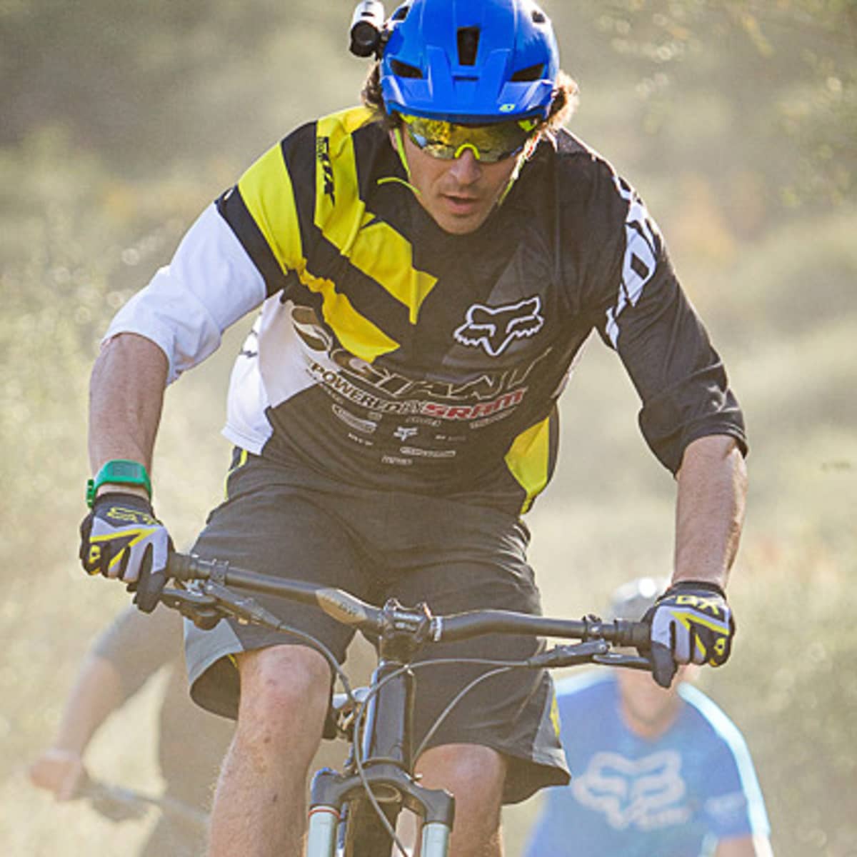 Giant mountain bike new arrivals clothing