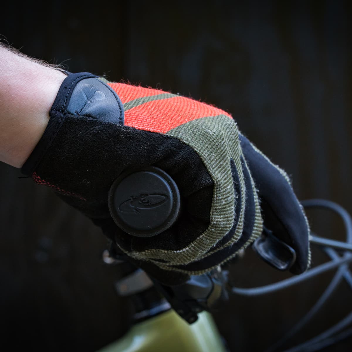 Tested Bontrager Rhythm Minimalist Mountain Bike Full Finger Gloves Bike Magazine BikeMag