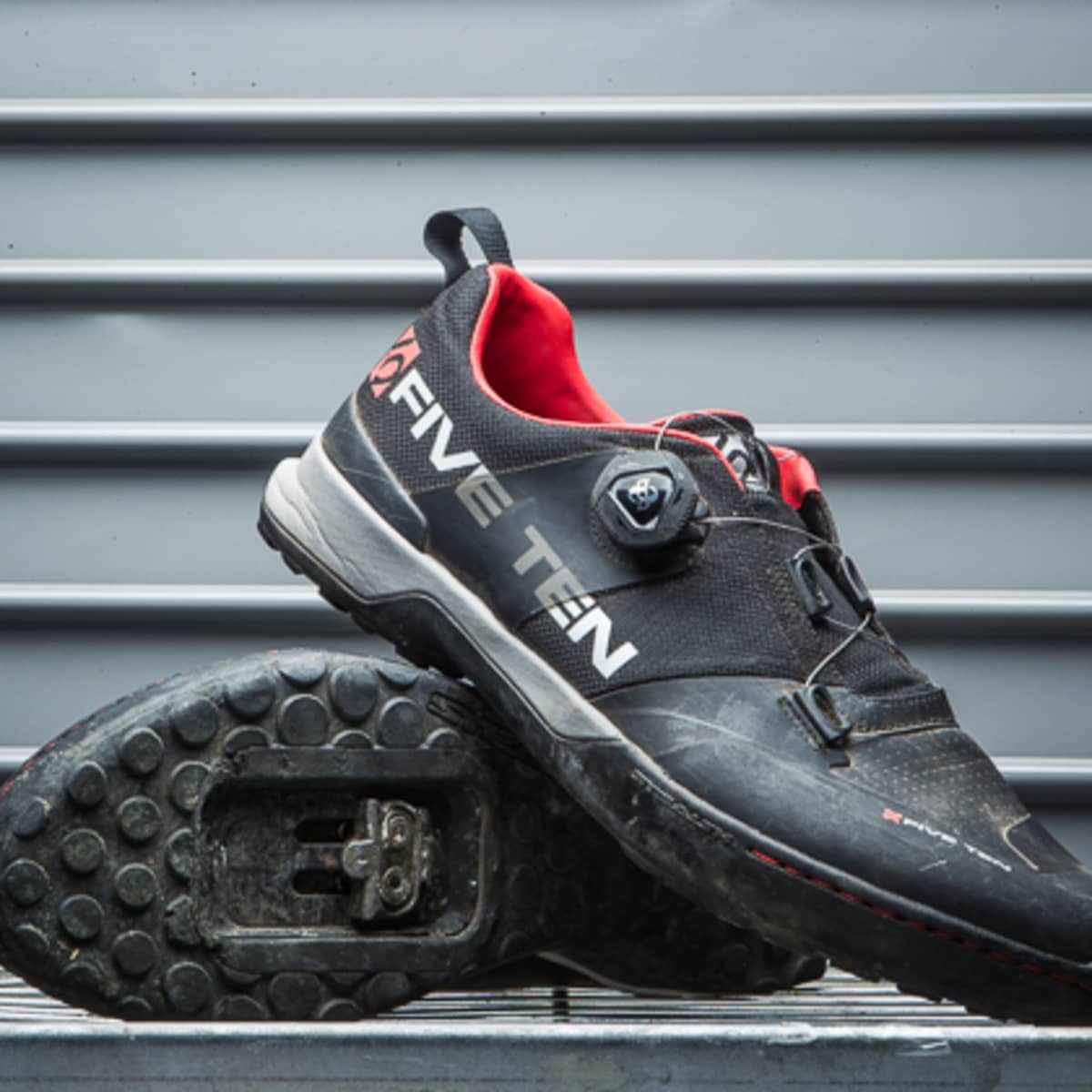 Five ten team black outlet