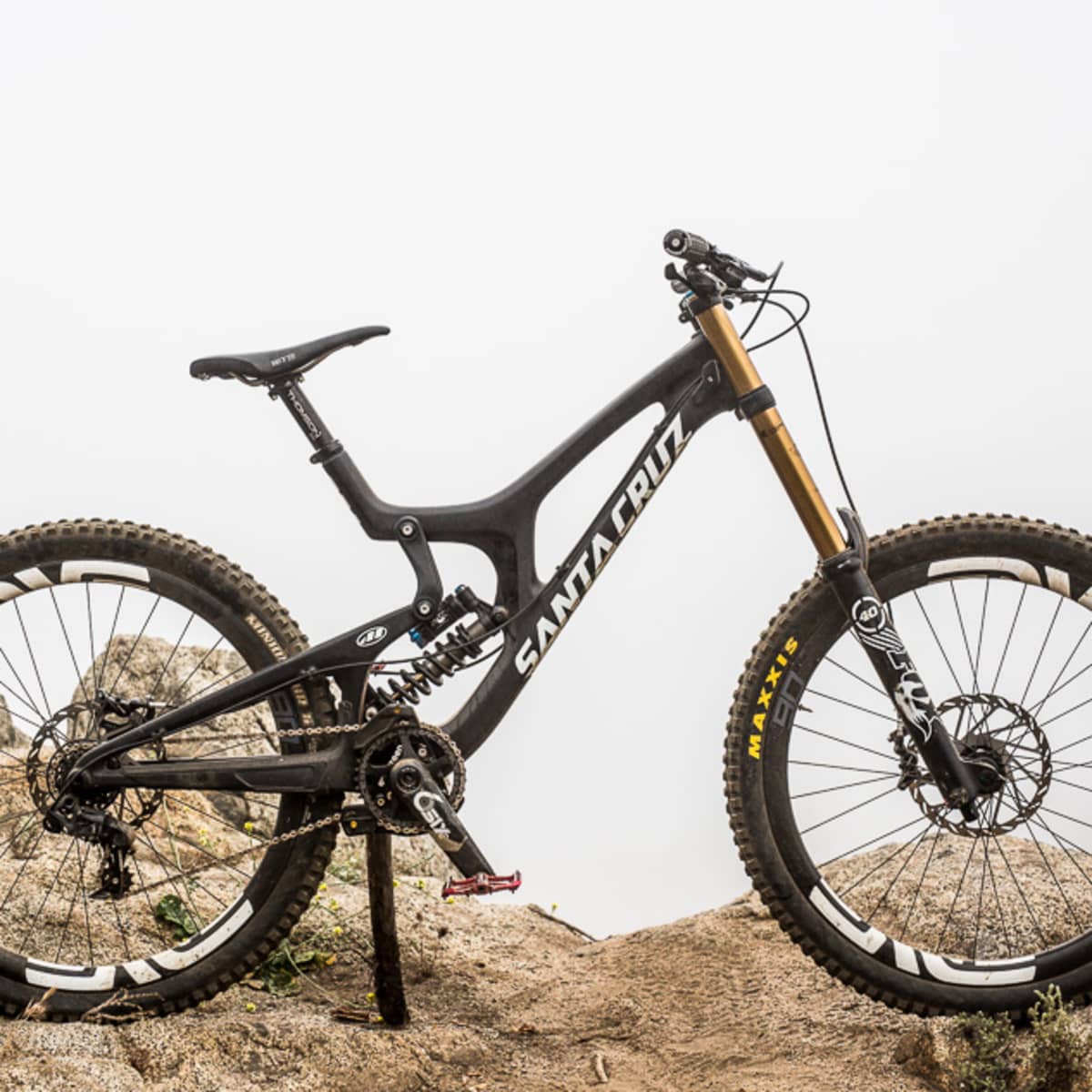 Reviewed Santa Cruz V10 BikeMag