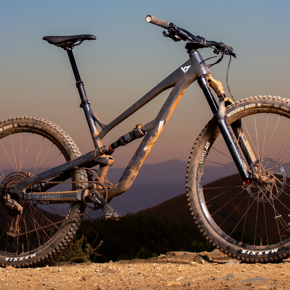 Yt jeffsy deals 29 carbon