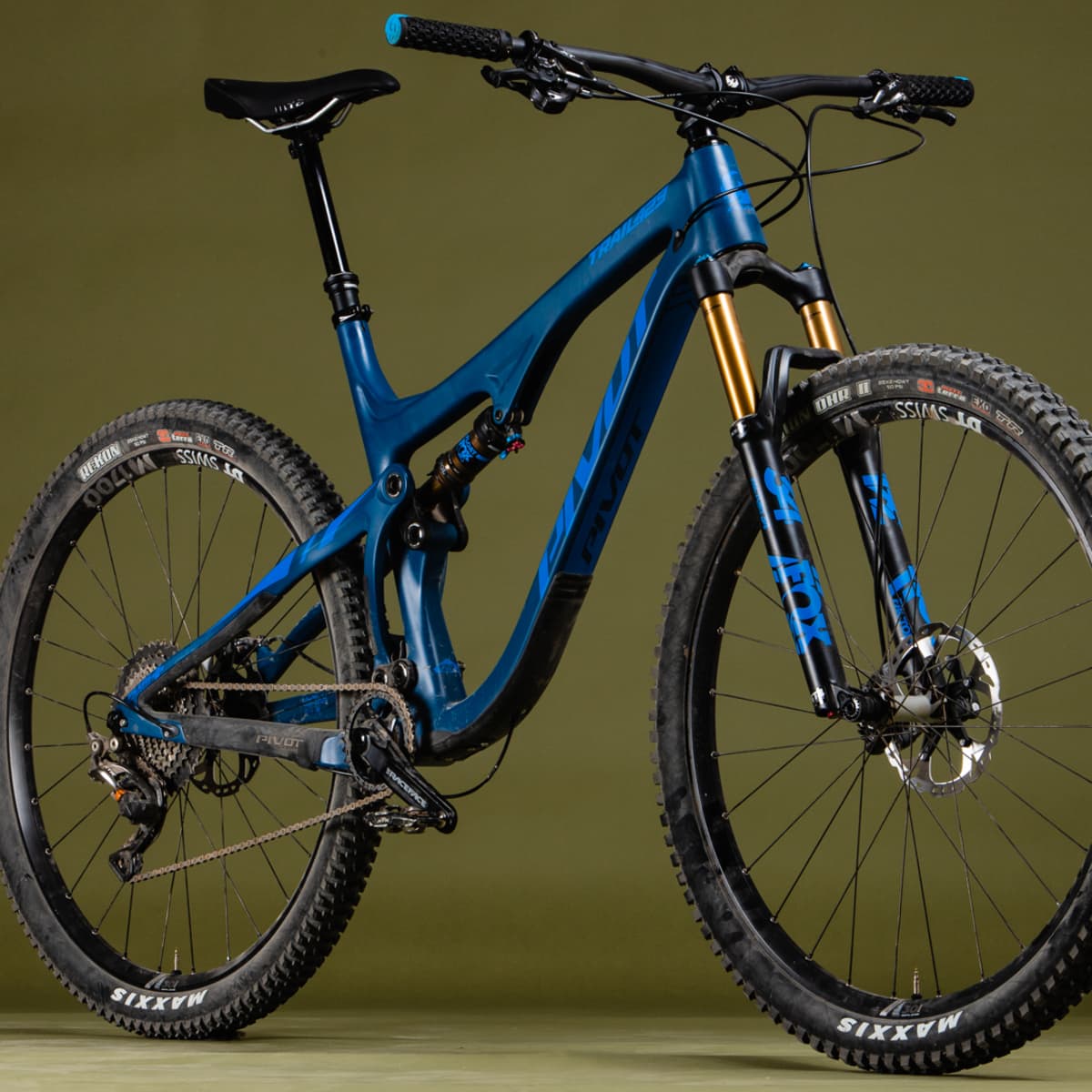 2019 pivot trail 429 weight clearance
