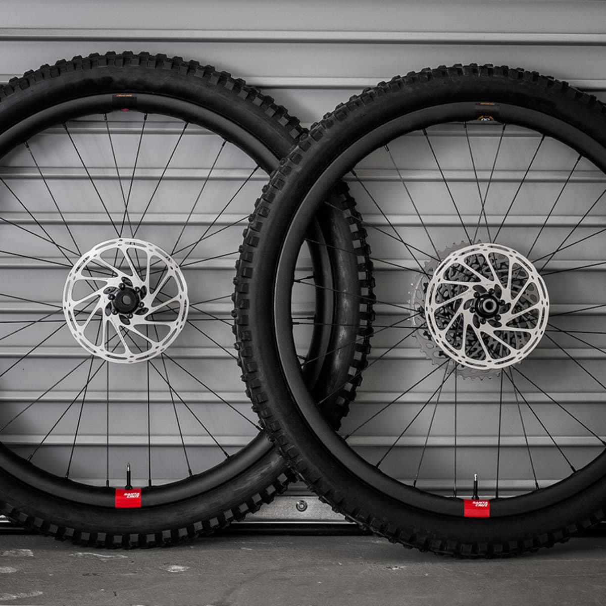 Reserve wheels clearance