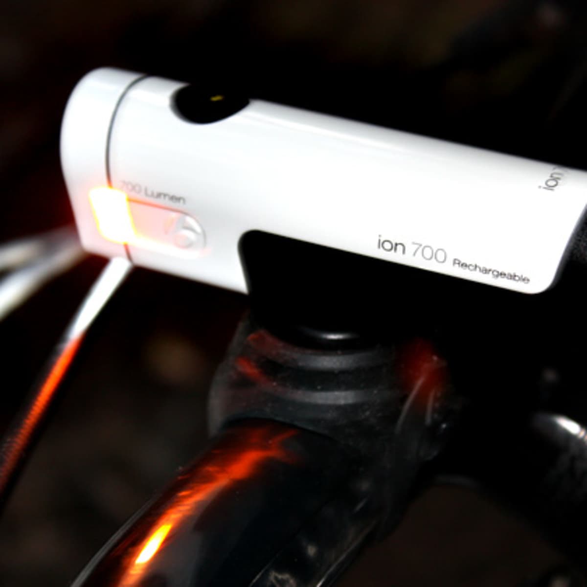 Bontrager ion 800 r front bike light top