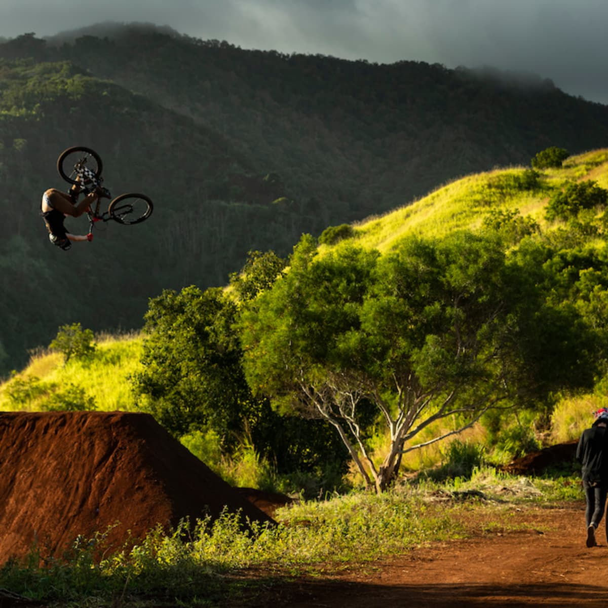 Return To Earth Behind the Scenes of the Final Shot BIKE