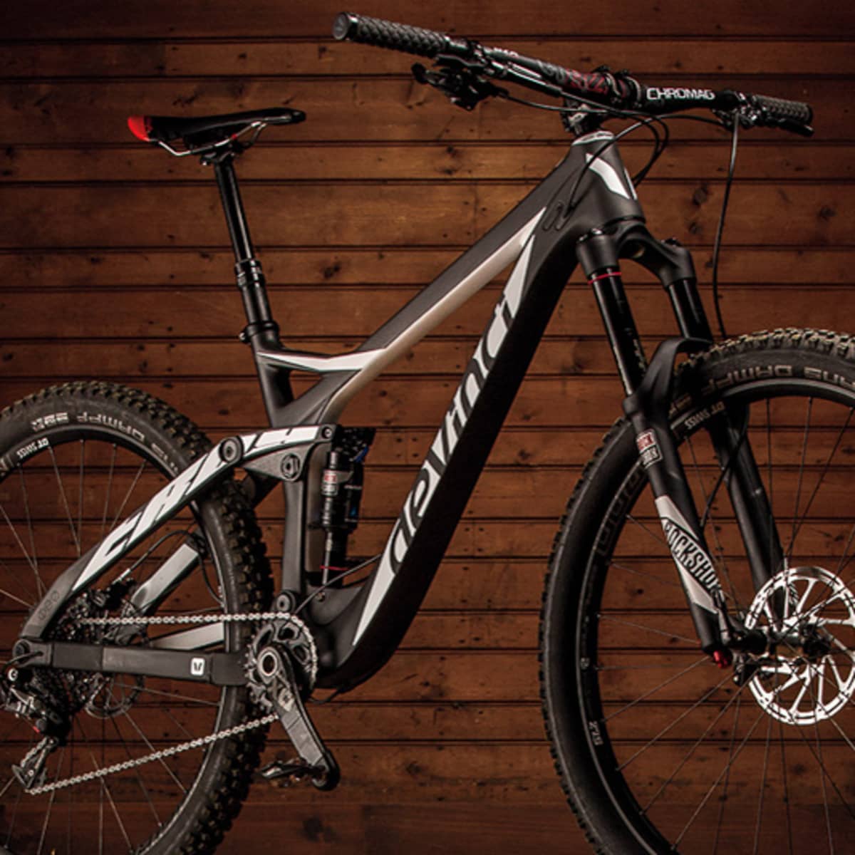Review Devinci Troy Carbon RR BikeMag