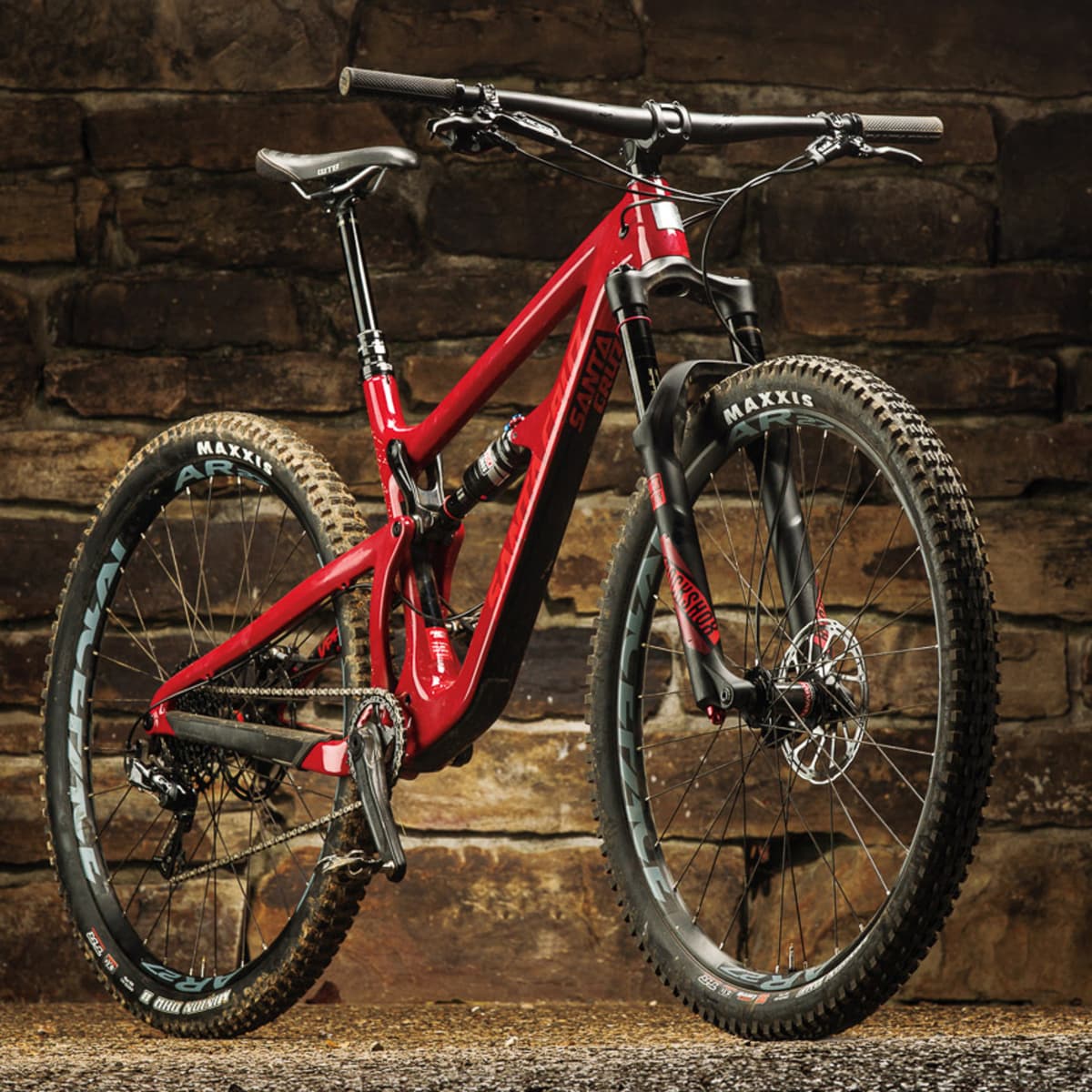 Review Santa Cruz Hightower BikeMag