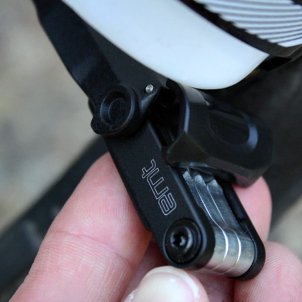 Specialized zee sales cage carbon