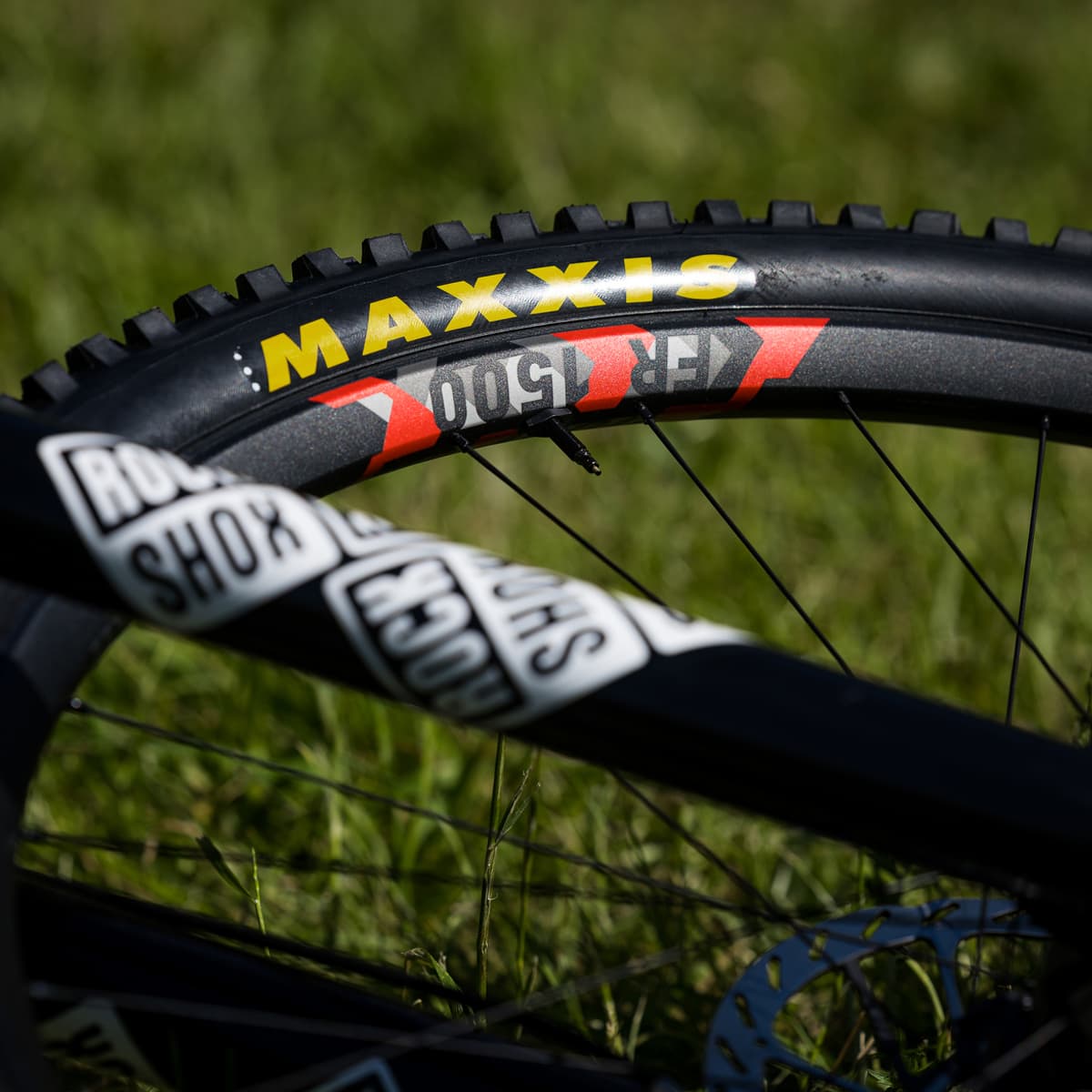 Dt swiss dirt outlet jumper wheelset