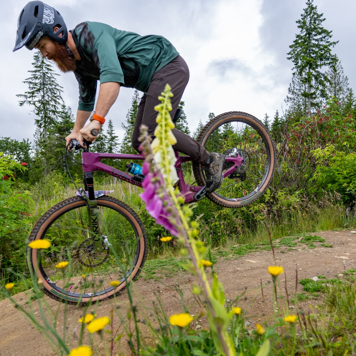 Tested 7mesh Roam Shirt and Flightpath Pant BikeMag