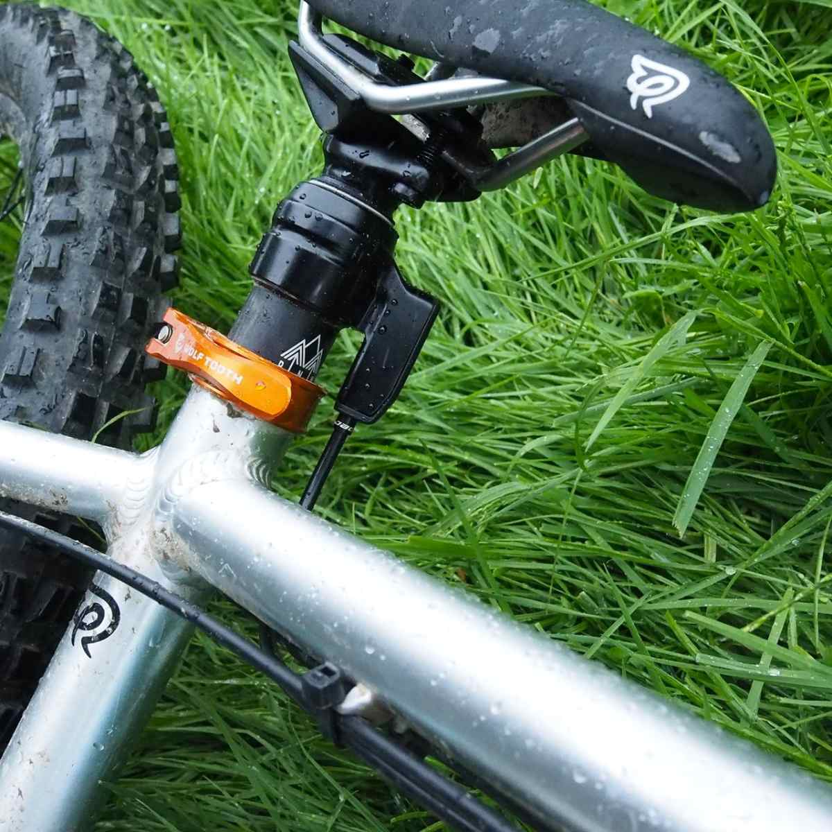 Mountain bike with dropper post cheap