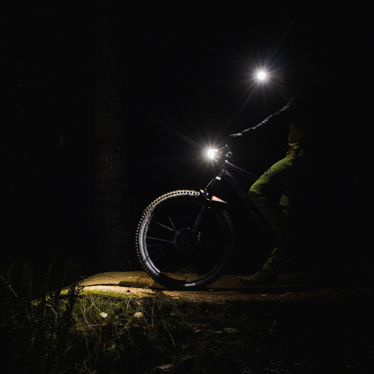 Mtb night hotsell riding light setup