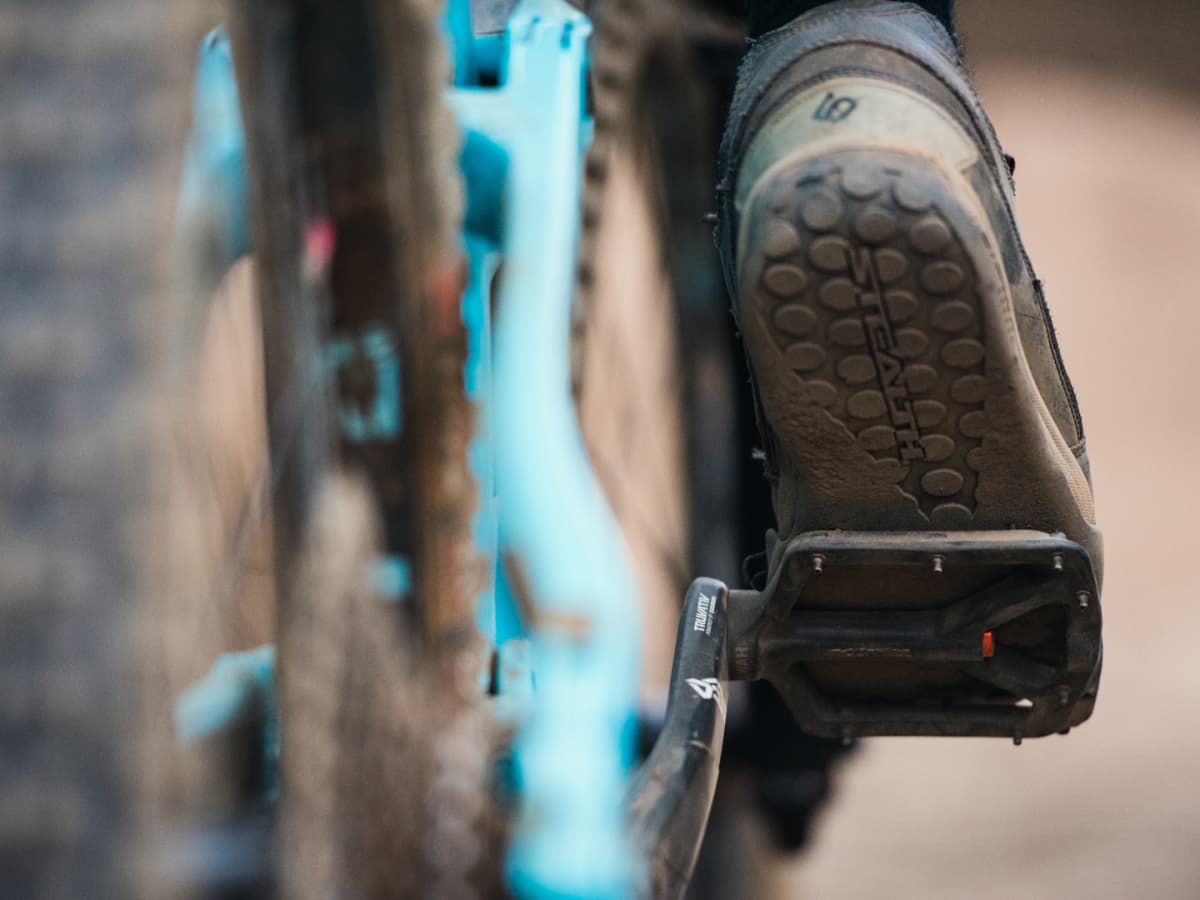 pedal strike mtb