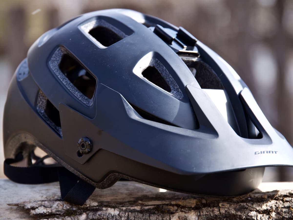 Giant rail mtb helmet clearance