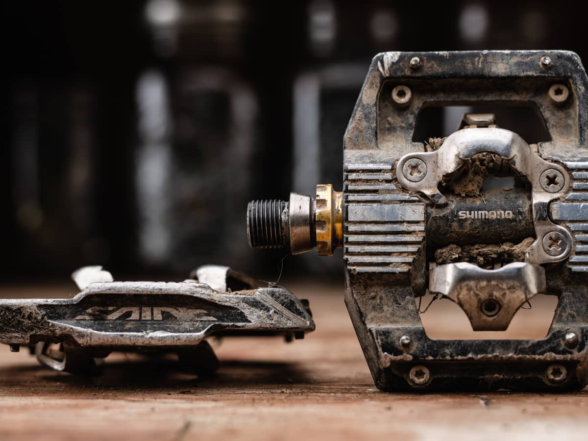 Beatdown Shimano Saint Pedals BikeMag