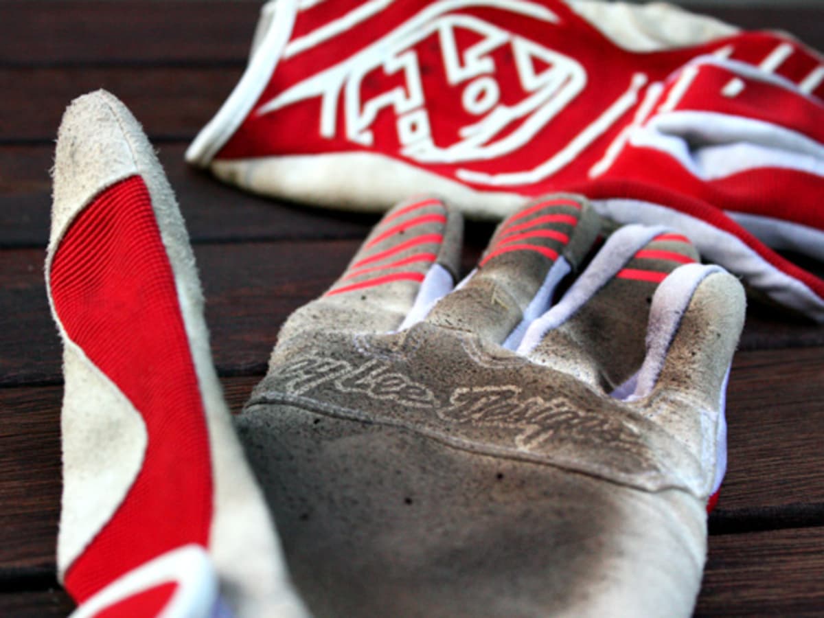 Se store racing gloves