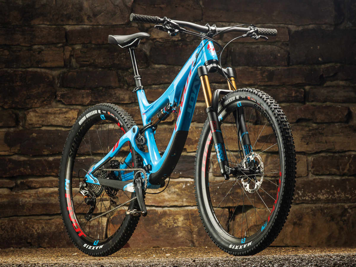 Pivot switchblade review store