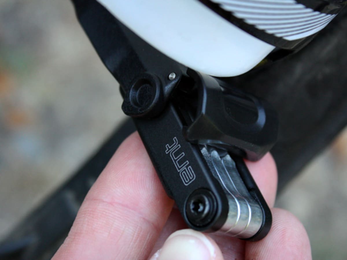 Tested Specialized Zee Cage II with Tool BikeMag