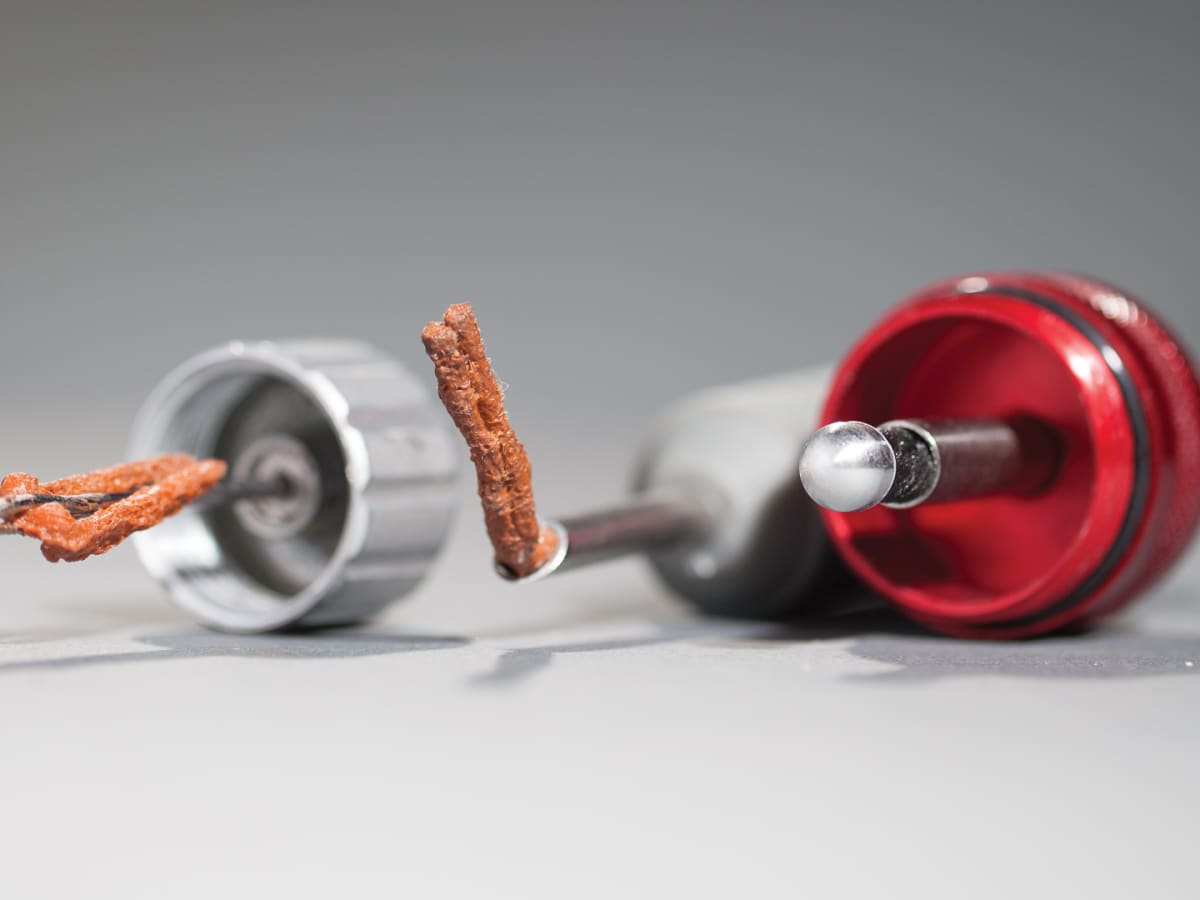 Mtb hotsell tyre plugs