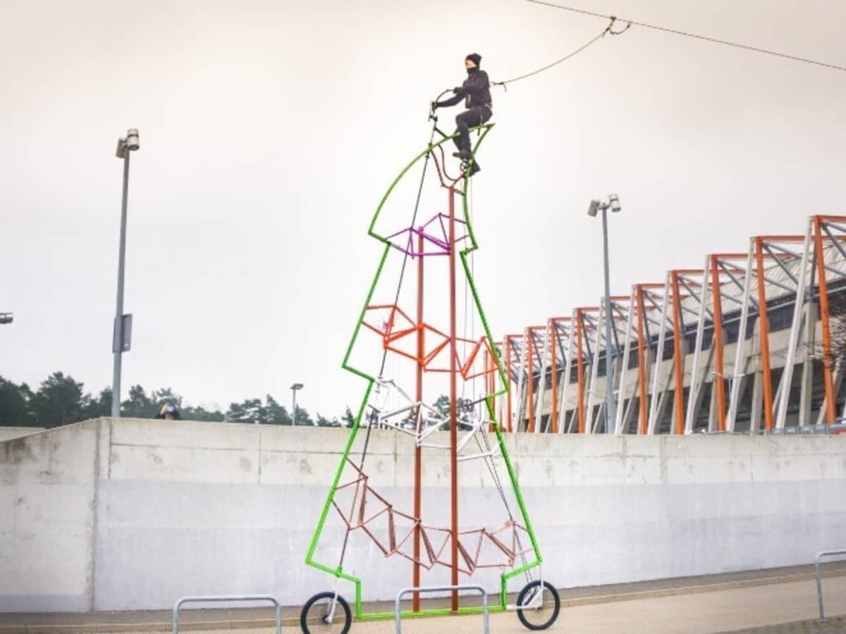 Rider Shows Off World s Tallest Bike BikeMag