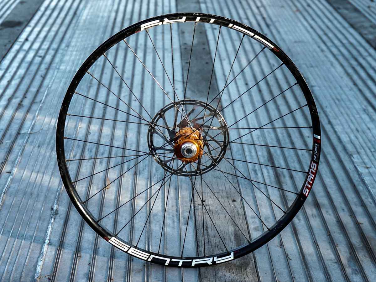 New! Stan's NoTubes ZTR Sentry MK3 27.5