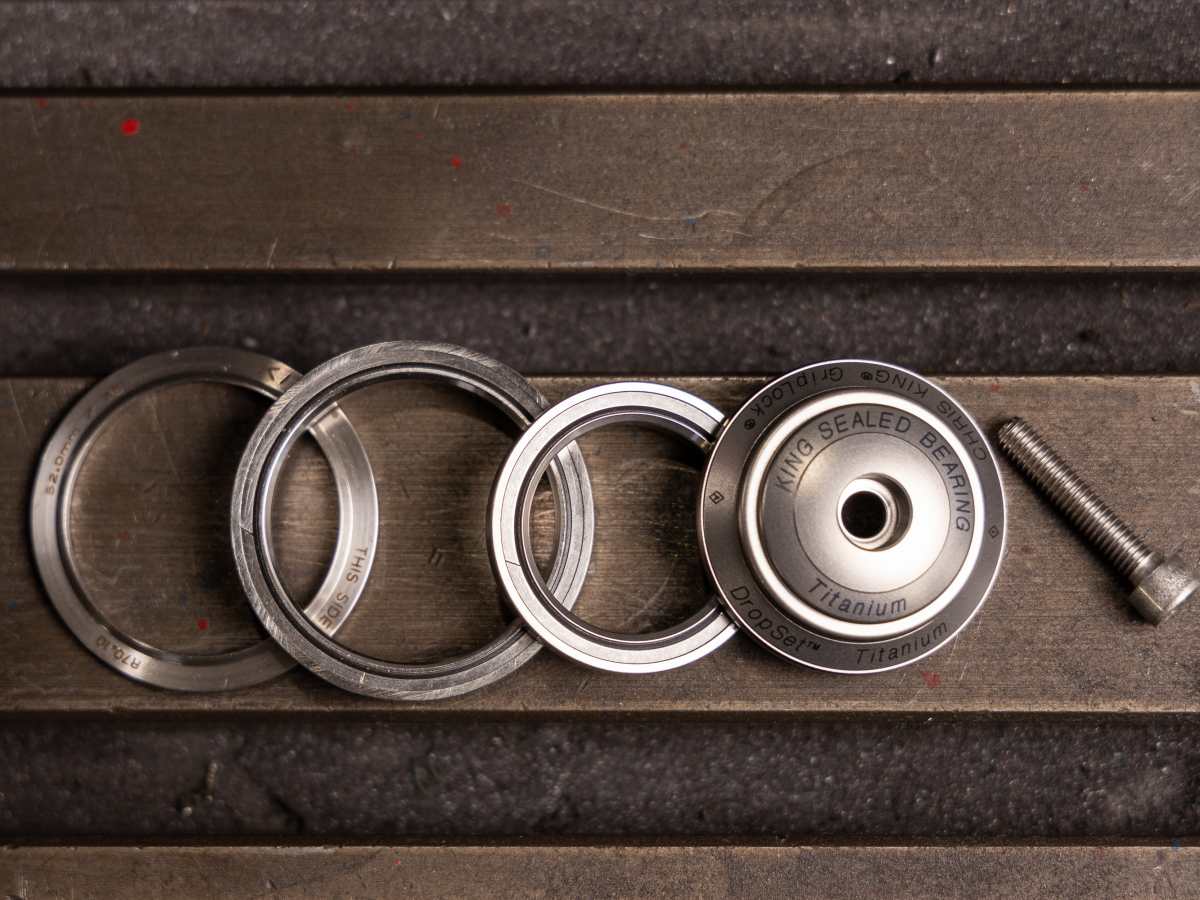 Chris King DropSet™ 3 Integrated Headset IS41/52 – Chris