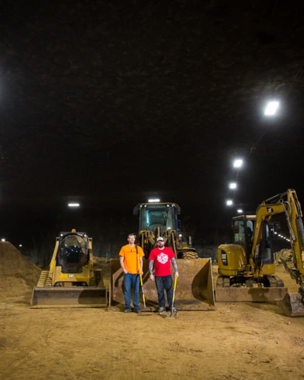 Mega Shred in the Mega Cavern BikeMag