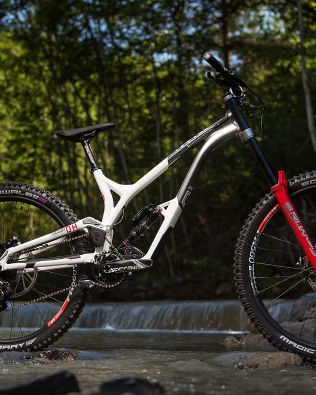Commencal Updates the Clash BikeMag