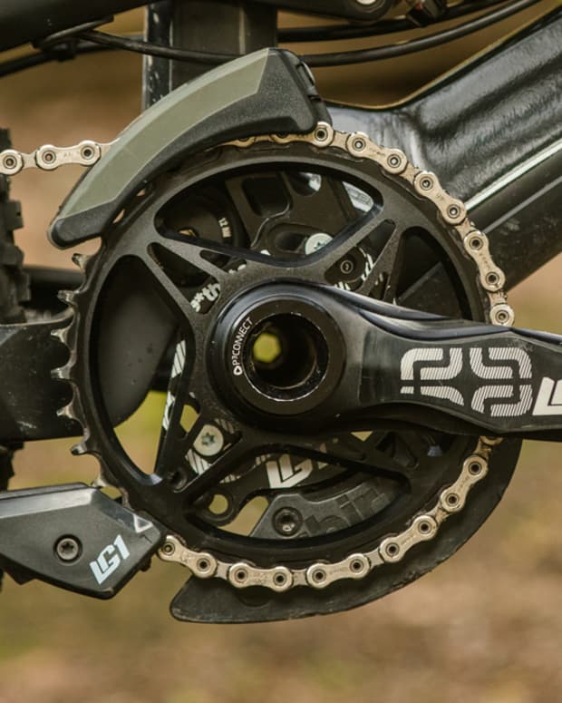 Stumpjumper chain guide outlet