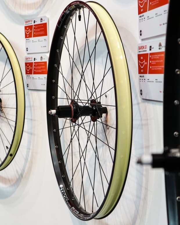 Stan's valor 29 wheelset hotsell