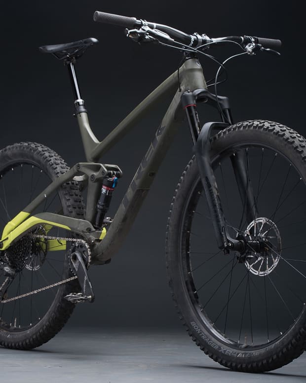 Tested Budget Trek Roscoe 8 Hardtail Mountain Bike 1 250 Bike