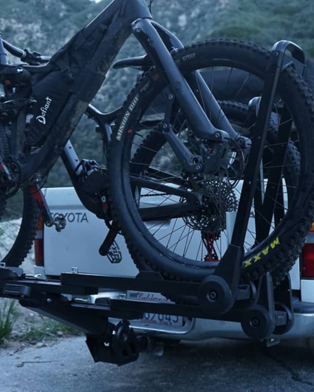 Yakima dr tray vs hotsell thule t2 pro xt