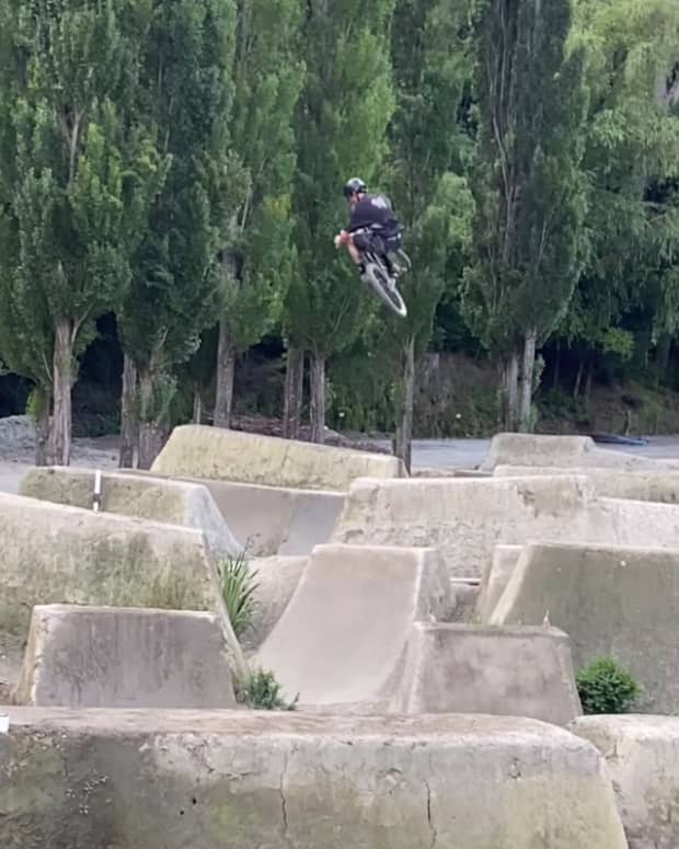 Gorge road dirt jumps store