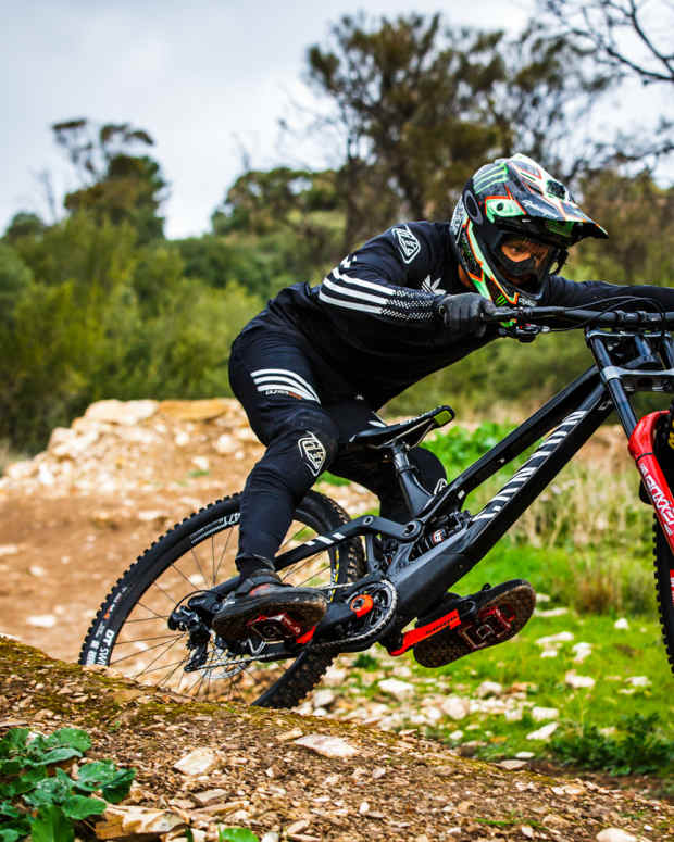 Mondraker Introduces 2021 Summum DH Bike