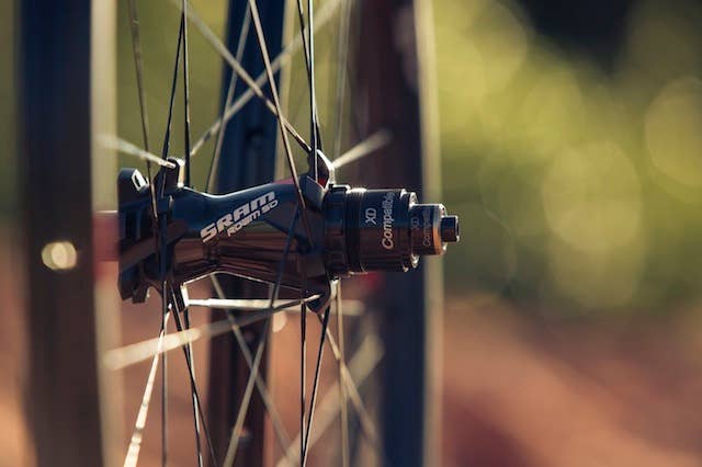 Sram Coupelles moyeu av. mth 716 - axe 15mm | 32 € - Culture Vélo