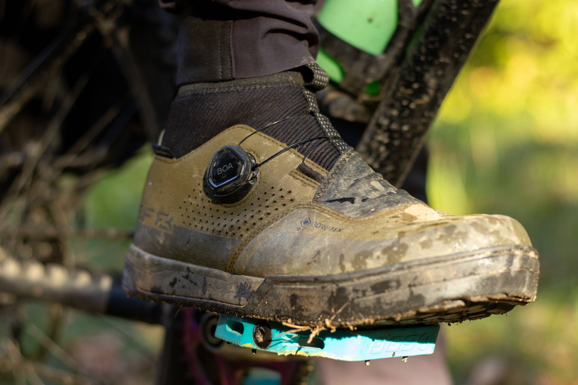 Tested: Shimano GF800 GTX Shoe - BikeMag