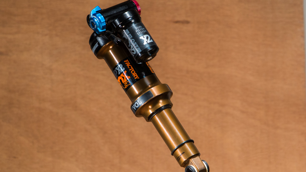FOX FACTORY DPX2 リヤサスペンション Fox MY21 FLOAT DPX2 Factory Rear Shock - Metric, 210 x 55 mm, EVOL