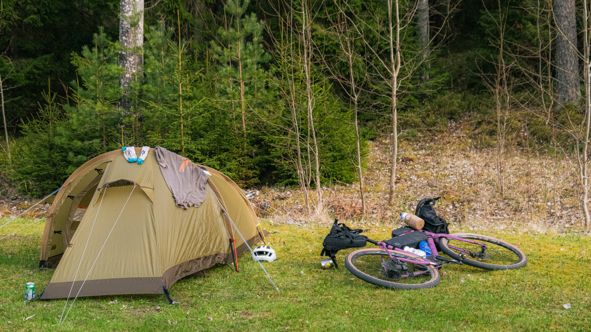 How to Find Safe Places to Camp During Bikepacking: Expert Tips