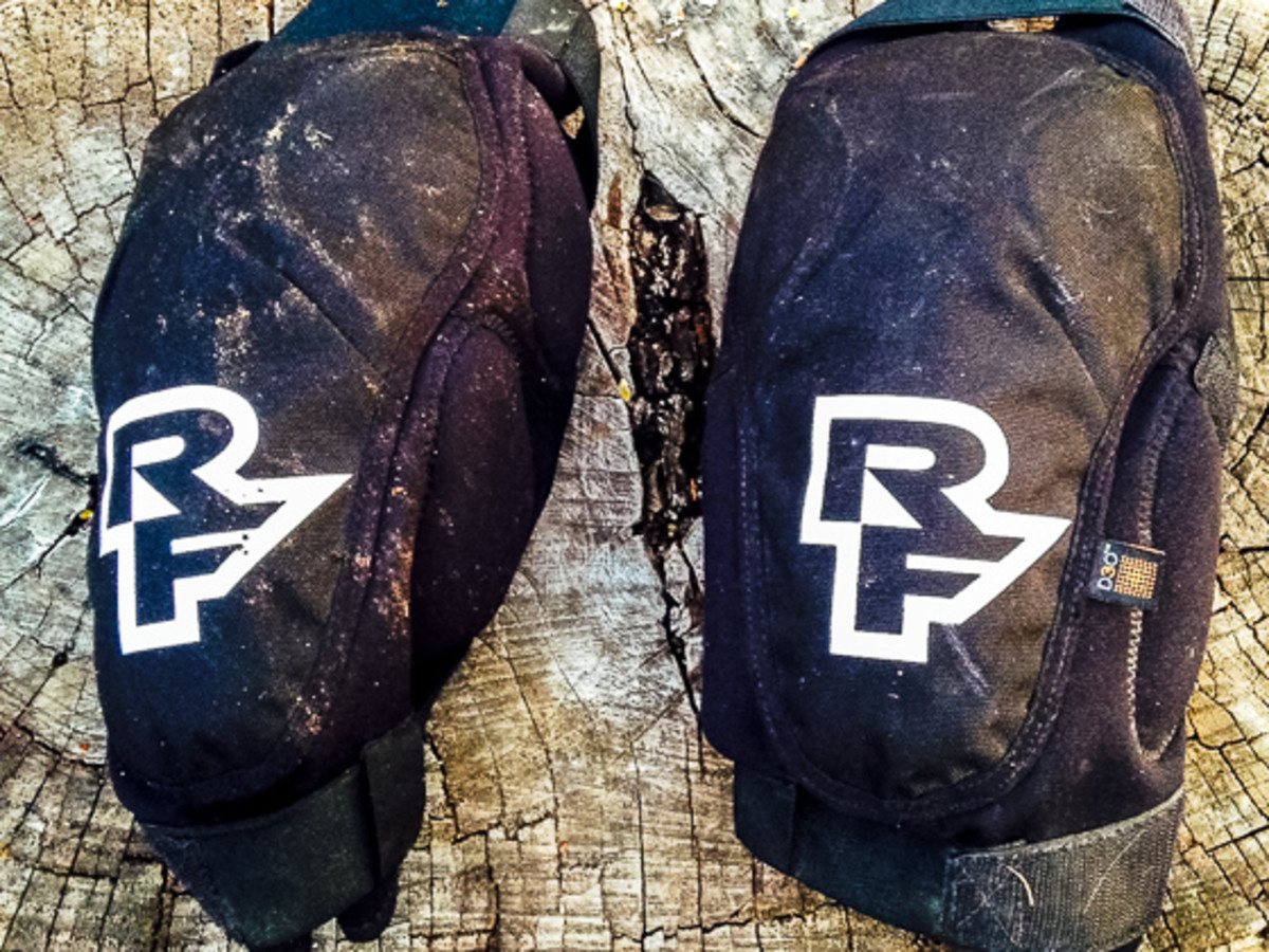 Race Face Ambush Knee Guards and Indy Elbow Guards - BikeMag