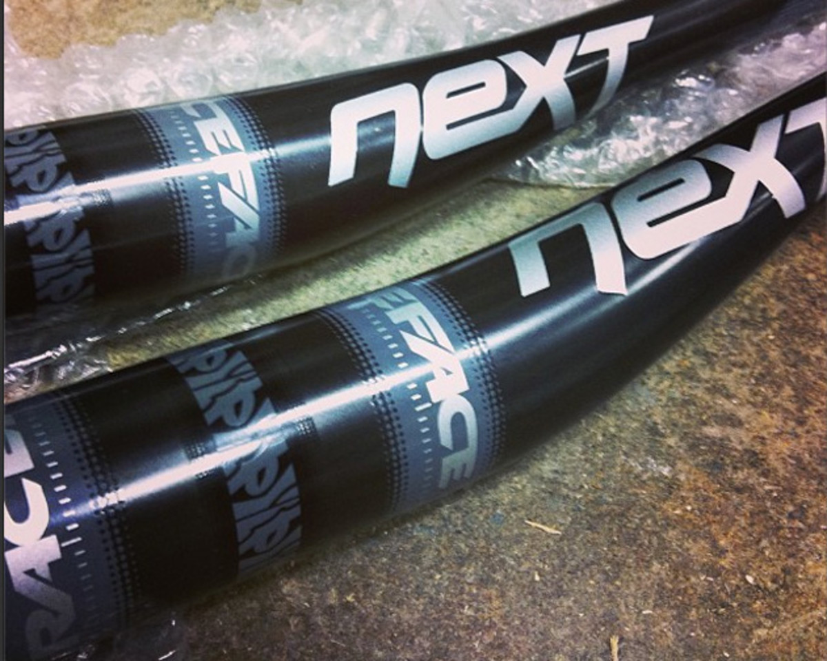 race face 780mm bars