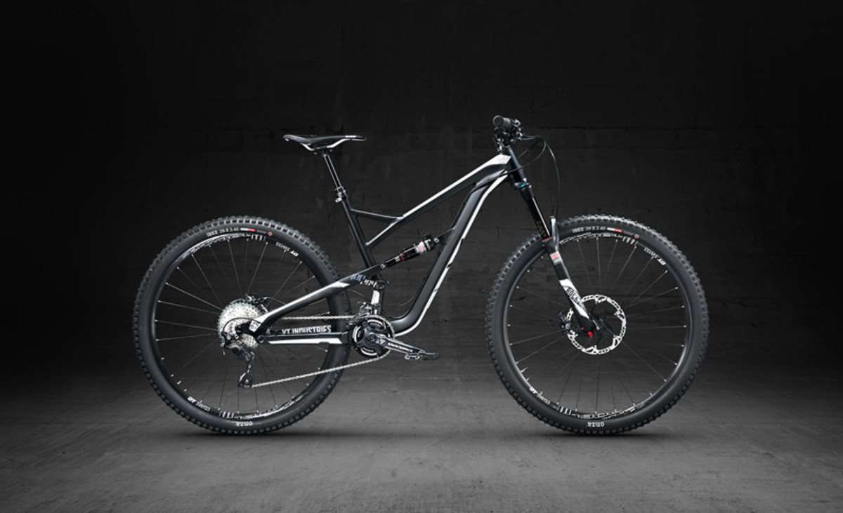 First Look YT Jeffsy BikeMag