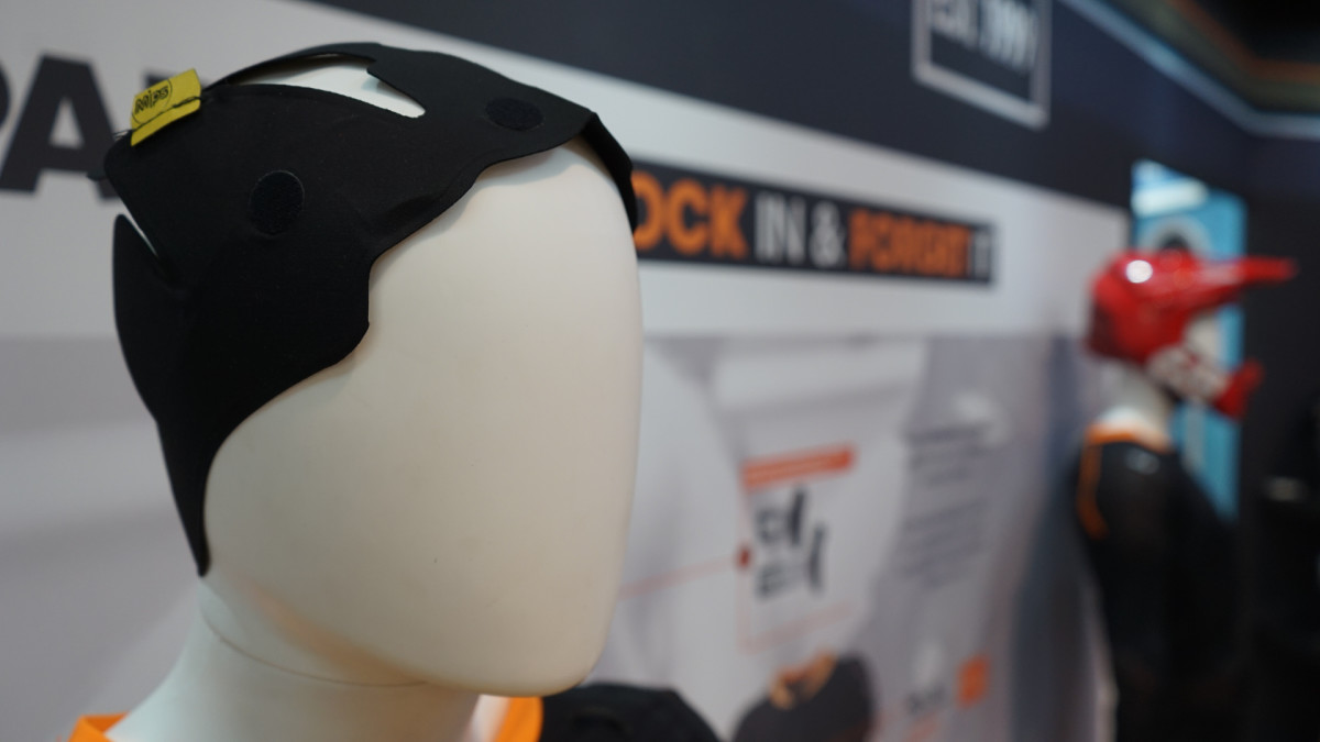 sixsixone mips helmet