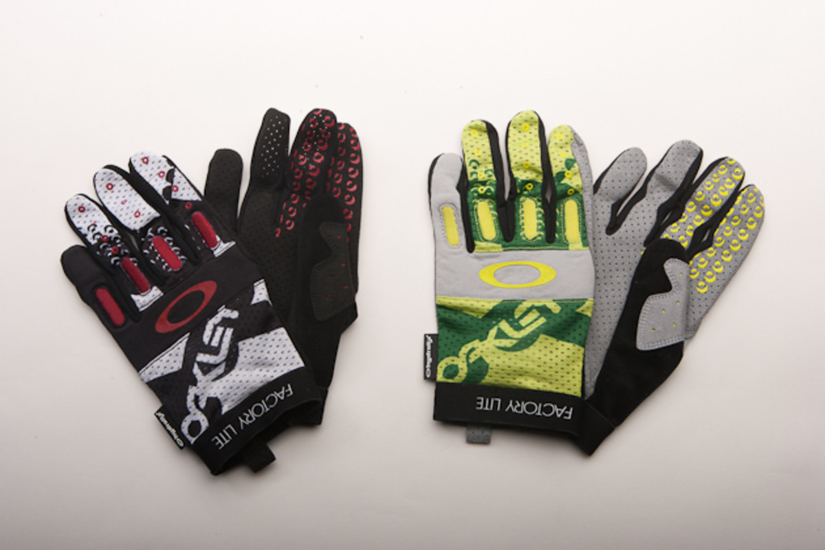 Oakley Gloves, Packs and Goggles - BikeMag