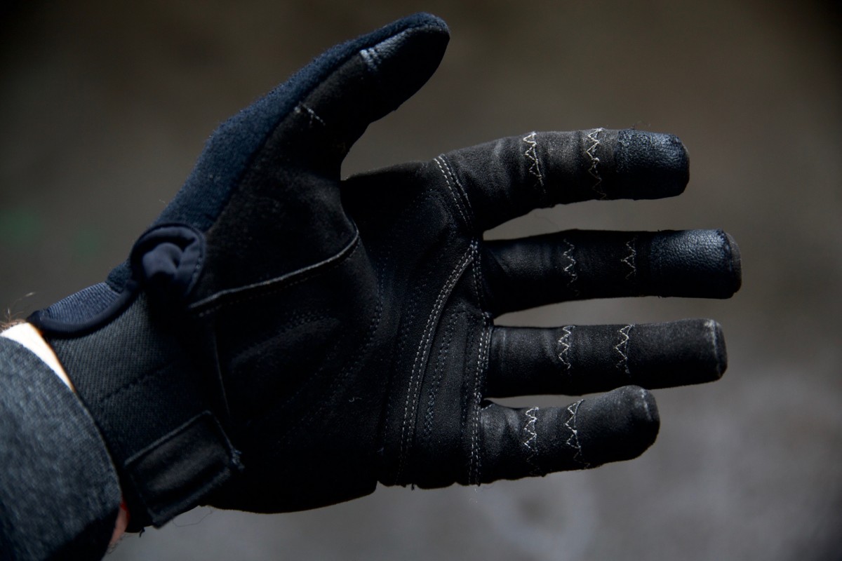 Tested: Hestra Ergo Grip Enduro Gloves | $50 - BikeMag